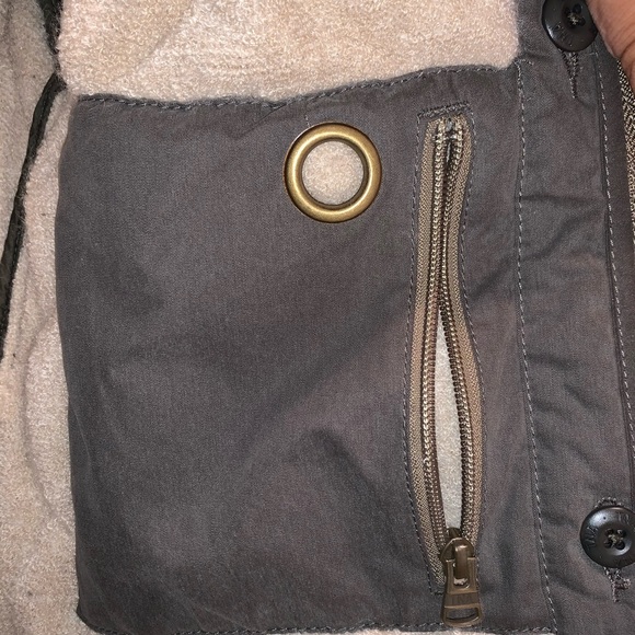 Aritzia/Tna - Military Green Parka - Picture 8 of 8